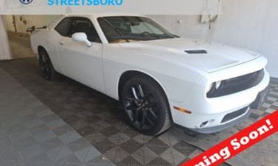 2022 Dodge Challenger SXT