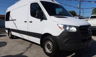 2019 Mercedes-Benz Sprinter 2500 170 WB