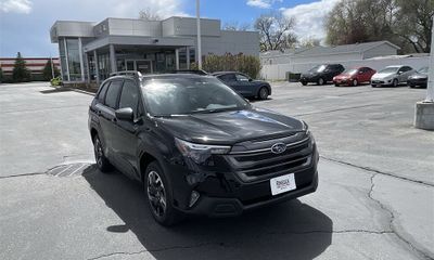 2025 Subaru Forester Premium