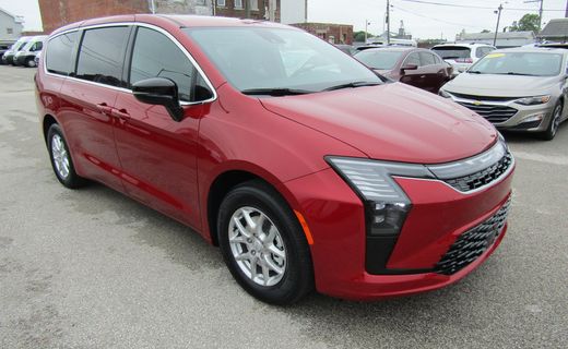2027 Chrysler Pacifica Select