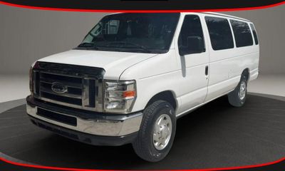 2013 Ford E-350 XLT