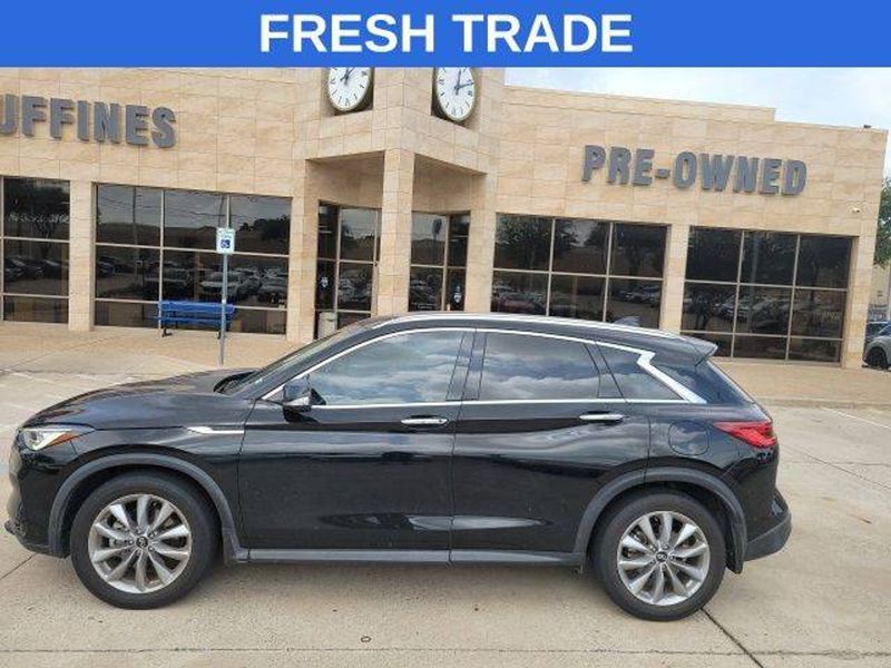 2022 Infiniti QX50 — a typically priced live listing