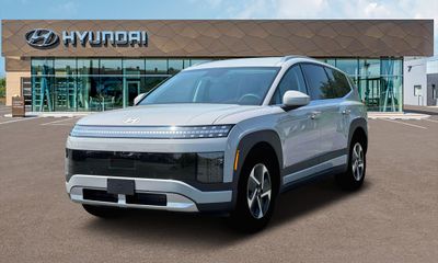 2026 Hyundai Ioniq 9 SE