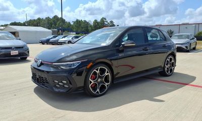 2026 Volkswagen Golf GTI Autobahn