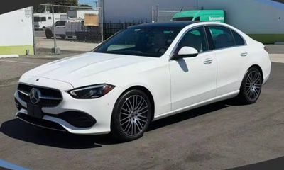 2022 Mercedes-Benz C-Class C300