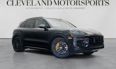 2025 Porsche Cayenne GTS