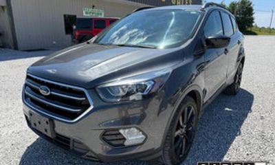 2020 Ford Escape SE