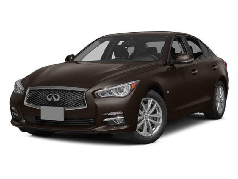2014 Infiniti Q50 — a typically priced live listing