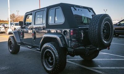 2017 Jeep Wrangler Unlimited Sahara