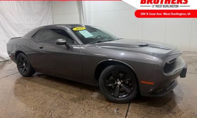 2019 Dodge Challenger SXT