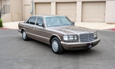 1988 Mercedes-Benz 560 560SEL
