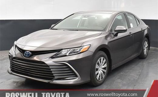 2024 Toyota Camry LE