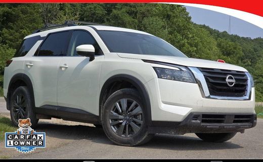 2024 Nissan Pathfinder SV