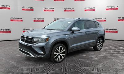2024 Volkswagen Taos SE