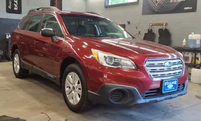 2017 Subaru Outback Base
