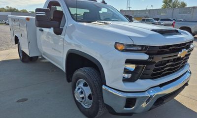 2025 Chevrolet Silverado HD Work Truck