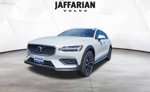 2026 Volvo V60CC Ultra