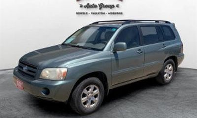 2004 Toyota Highlander STD