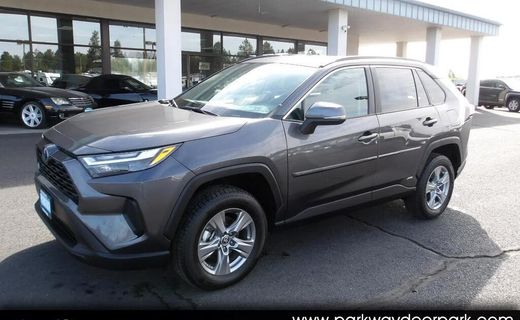 2023 Toyota RAV4 LE
