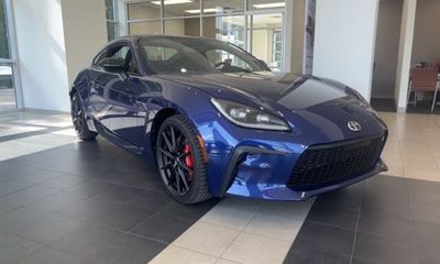 2025 Toyota GR86 Premium