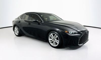 2024 Lexus IS 300 Comfort