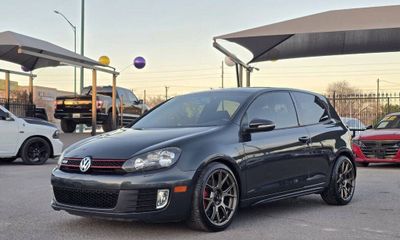 2013 Volkswagen GTI Pzev