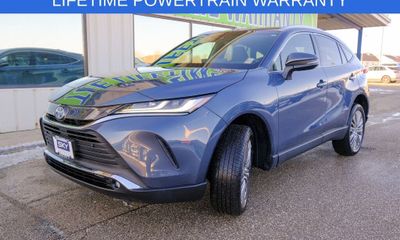 2023 Toyota Venza XLE