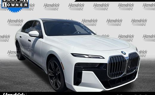 2023 BMW 740I