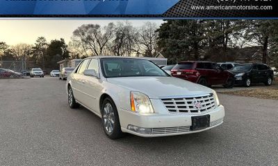 2011 Cadillac DTS Premium