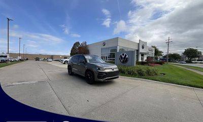 2026 Volkswagen Tiguan 4MOTION SE Black