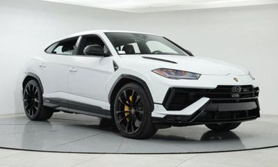 2024 Lamborghini Urus S