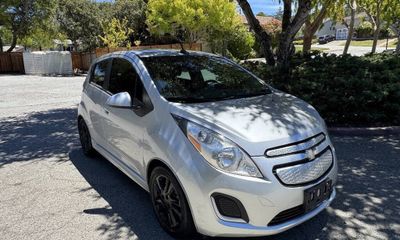 2015 Chevrolet Spark 2LT