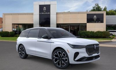 2024 Lincoln Nautilus Reserve