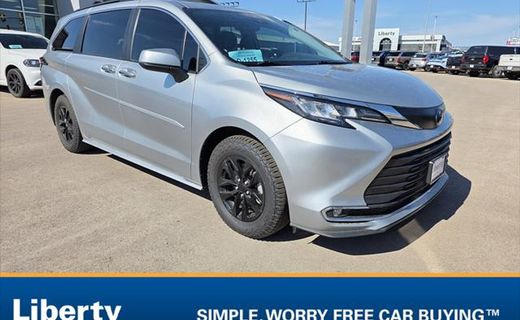 2023 Toyota Sienna XLE
