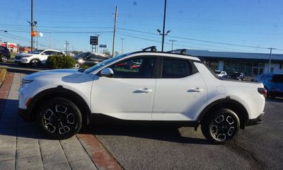 2023 Hyundai Santa Cruz SEL Premium