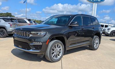 2024 Jeep Grand Cherokee Summit