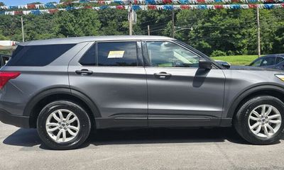 2021 Ford Explorer Base