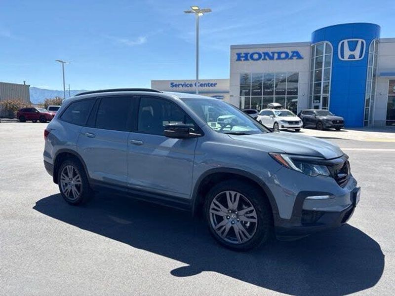 2022 Honda Pilot — a typically priced live listing