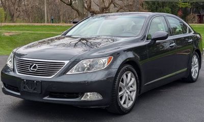 2007 Lexus LS 460