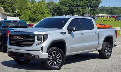 2022 GMC Sierra AT4