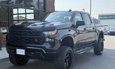 2022 Chevrolet Silverado Trail Boss Custom