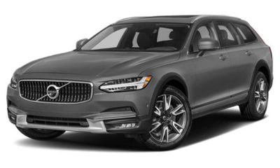 2018 Volvo V90CC Momentum