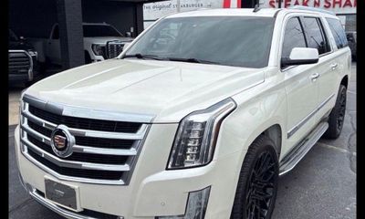 2015 Cadillac Escalade ESV Luxury