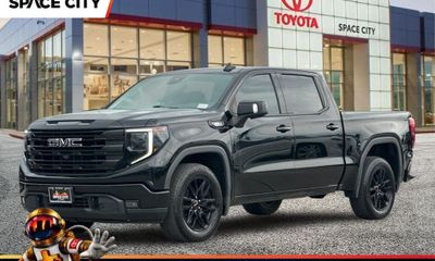 2022 GMC Sierra Elevation