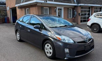 2011 Toyota Prius TWO
