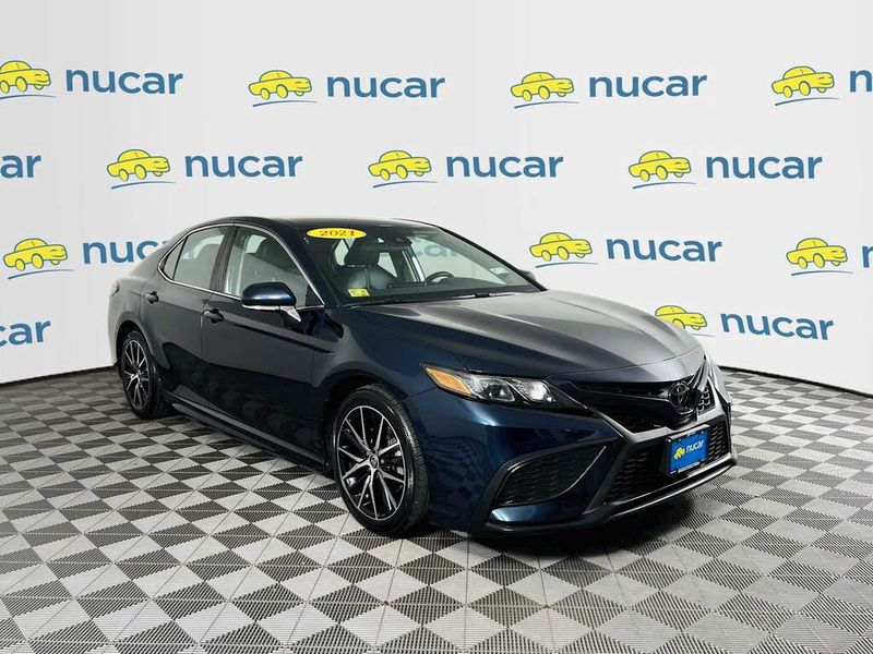 2021 Toyota Camry — a typically priced live listing