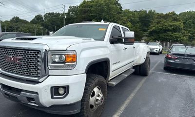 2017 GMC Sierra Denali