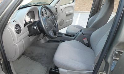 2004 Jeep Liberty Sport