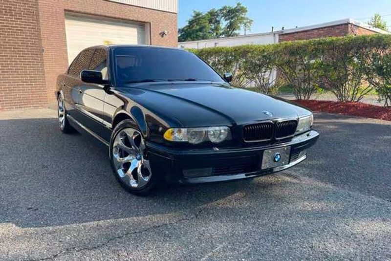 Representative 2001 BMW 740IL photo