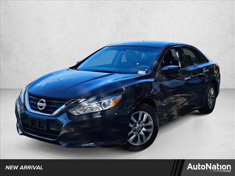 2016 Nissan Altima — a typically priced live listing